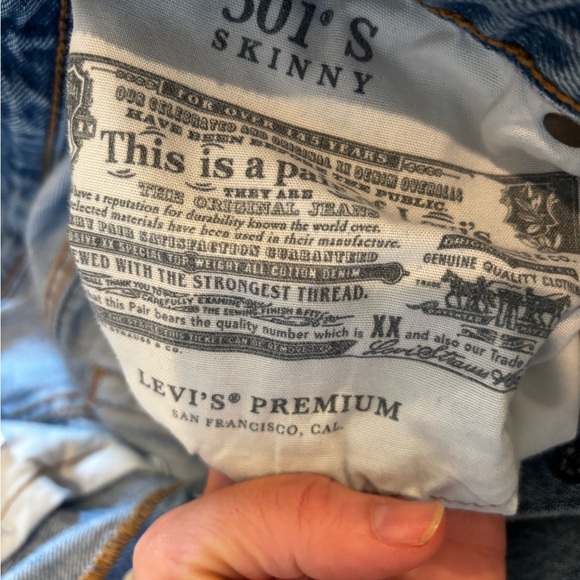 Levi's Light Blue Denim 501 short 90’s vintage distressed button fly size 27 - Picture 7 of 16